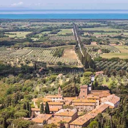 A Pochi Passi Dal Centro Apartamento Bolgheri Exterior foto