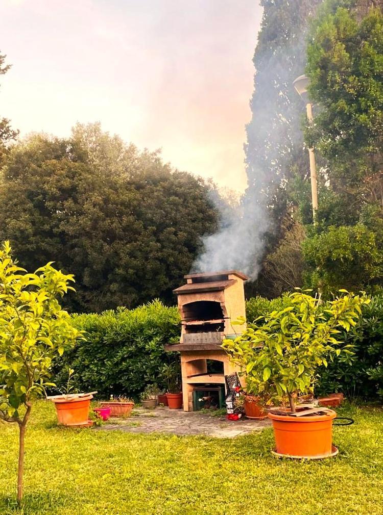 A Pochi Passi Dal Centro Apartamento Bolgheri Exterior foto